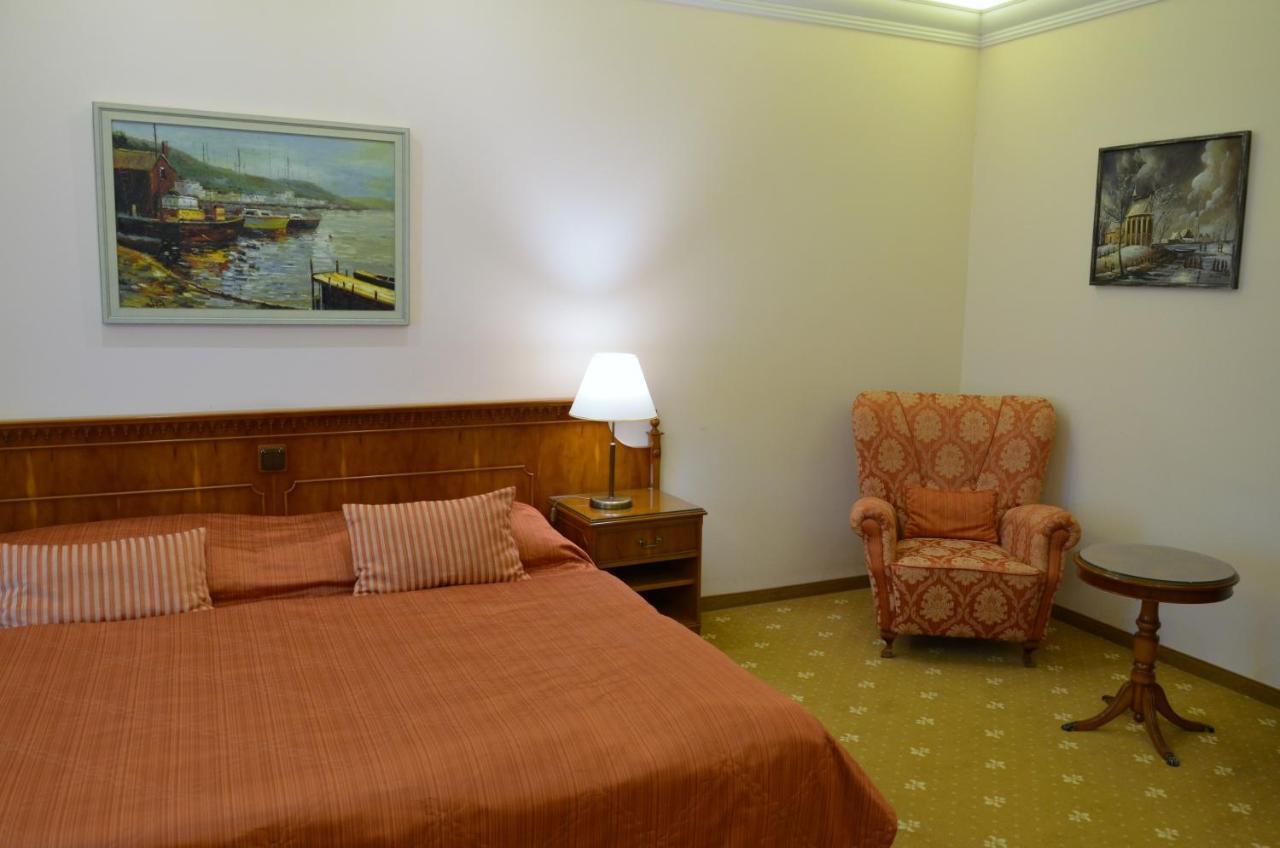 Bristol Kralovska Vila Karlovy Vary Bagian luar foto