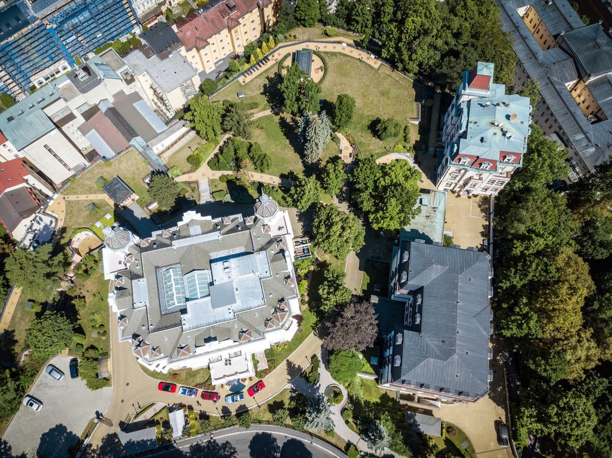 Bristol Kralovska Vila Karlovy Vary Bagian luar foto